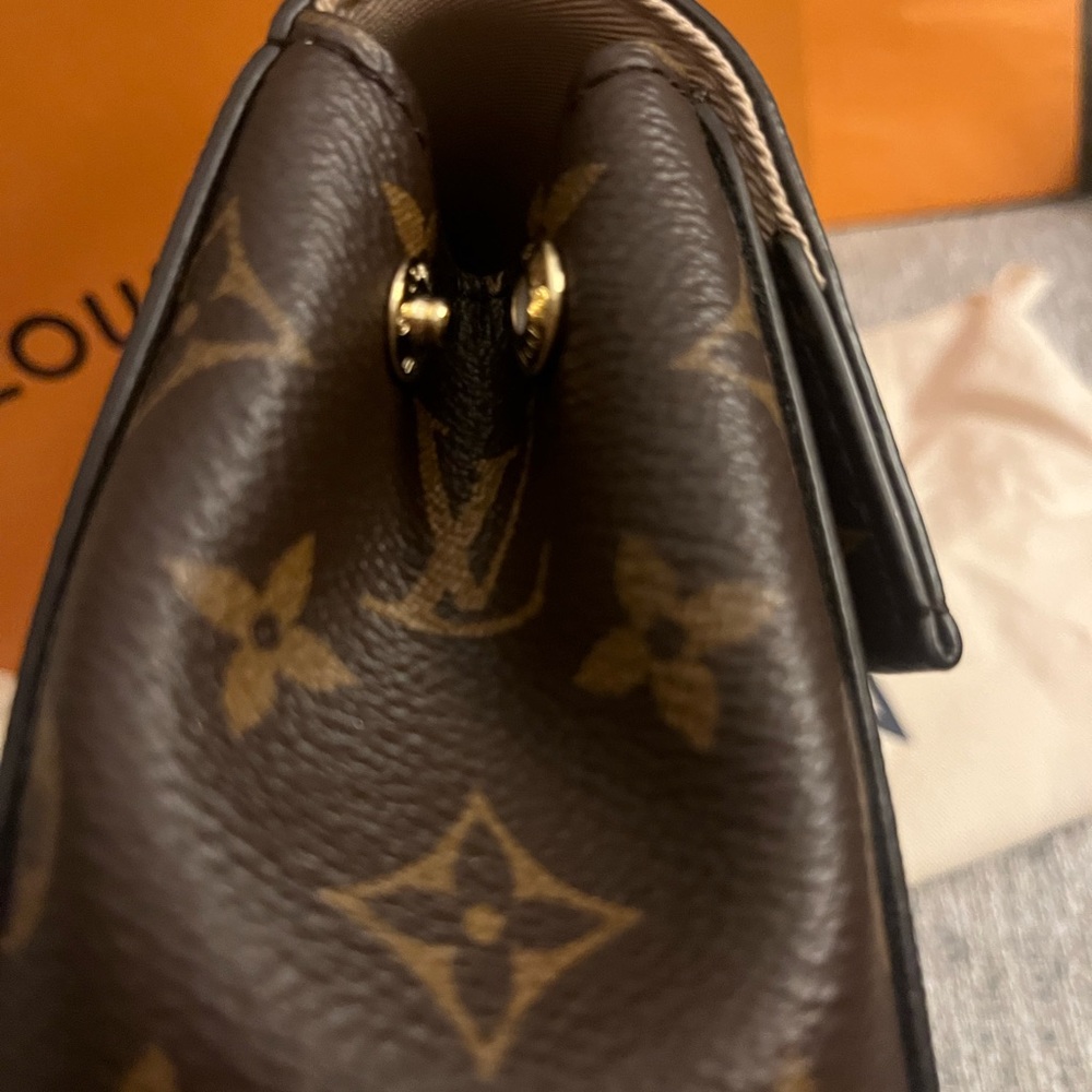 AUTHENTIC Louis Vuitton Monogram Canvas Cluny Mini - Picture 4 of 16